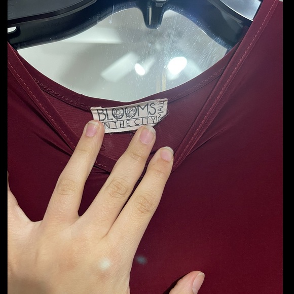 Elegant falling blouse - Picture 2 of 5